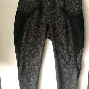 HYLETE Women's Grey Black Yoga Workout Capris